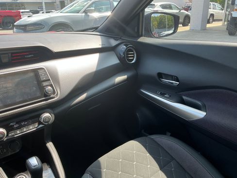 Used 2020 Nissan Kicks SV FWD image 16