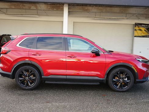 Used 2023 Honda CR-V Sport Touring image 4