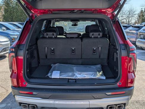 New 2026 Chevrolet Traverse Z71 image 11