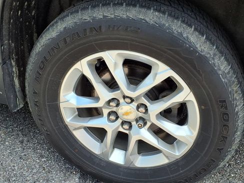 Used 2020 Chevrolet Traverse LT w/ LPO, Floor Liner Package AWD/4WD image 7