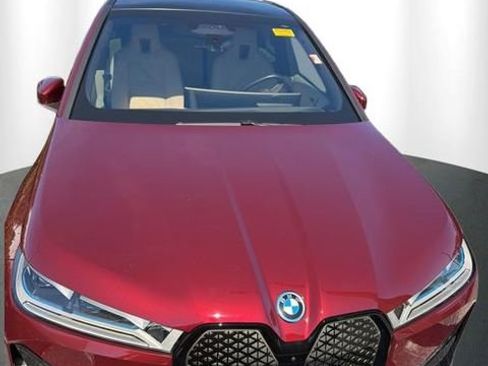 Certified 2023 BMW iX xDrive50 w/ Premium Package AWD/4WD image 5