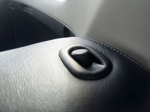 Used 2020 Toyota 4Runner Limited image 25