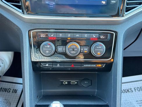 Used 2018 Volkswagen Atlas SEL Premium AWD/4WD image 89