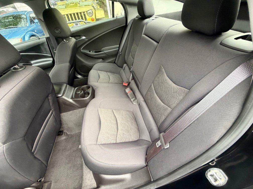 Used 2017 Chevrolet Volt LT FWD image 11