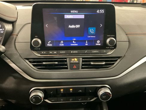 Used 2020 Nissan Altima 2.5 SR w/ Premium Package FWD image 12