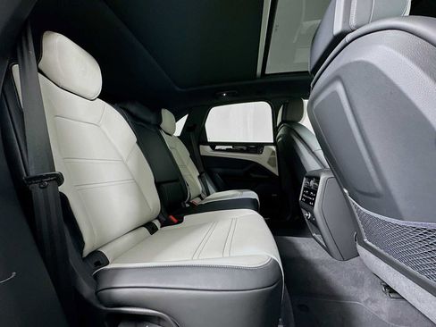 New 2026 Porsche Cayenne E-Hybrid image 28