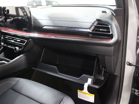 New 2026 Chevrolet Traverse Z71 w/ Enhanced Driving Package AWD/4WD image 27