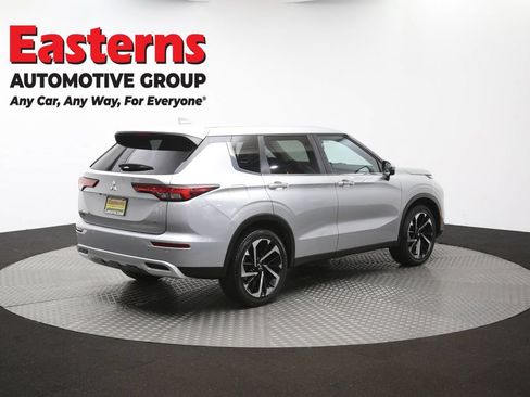 Used 2024 Mitsubishi Outlander SE FWD image 41