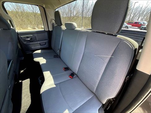 Used 2024 RAM 1500 Classic SLT AWD/4WD image 14