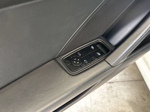 Used 2020 Porsche 911 Carrera RWD image 29