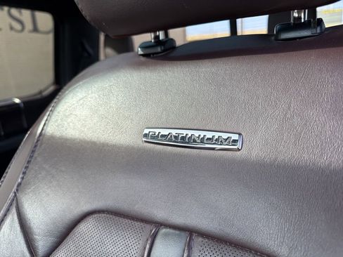 Used 2017 Ford F250 Platinum w/ Platinum Ultimate Package image 19