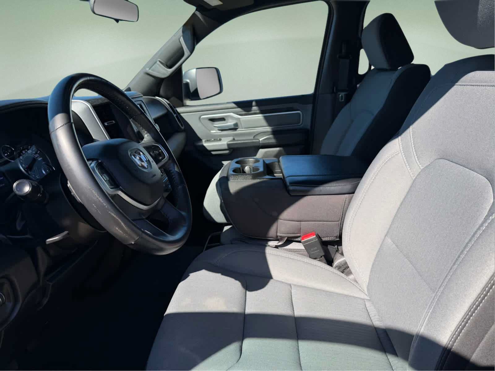 Used 2022 RAM 1500 Big Horn AWD/4WD image 9
