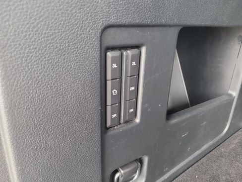 Used 2020 Ford Expedition Limited w/ Equipment Group 301A AWD/4WD image 13