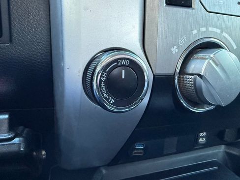 Used 2015 Toyota Tundra SR5 image 27