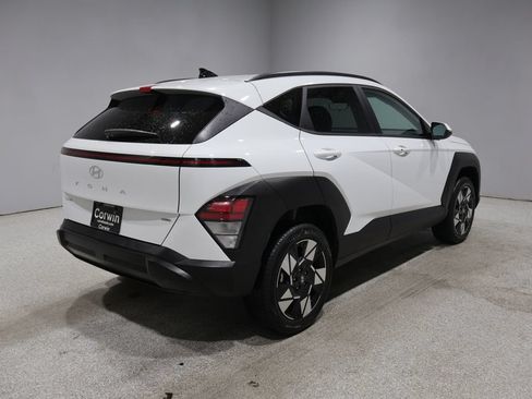 Used 2025 Hyundai Kona SEL AWD/4WD image 2