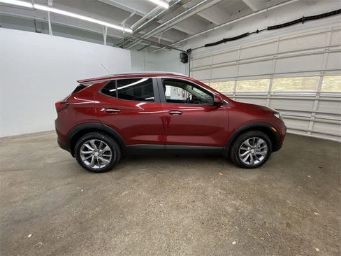 Used 2022 Buick Encore GX Select w/ Experience Buick Package image 7