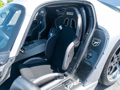 Used 1999 Dodge Viper GTS image 11