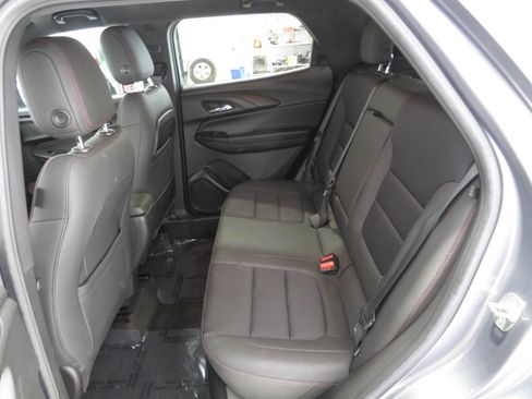 Used 2022 Chevrolet TrailBlazer RS FWD image 13