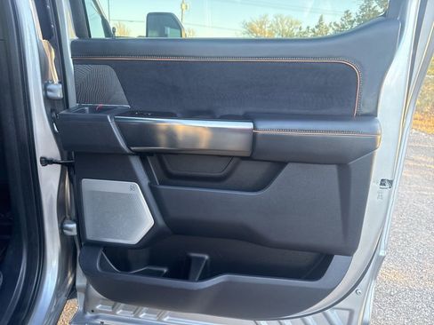 Used 2024 Ford F250 Platinum image 37