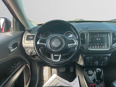 Used 2020 Jeep Compass Trailhawk AWD/4WD image 12