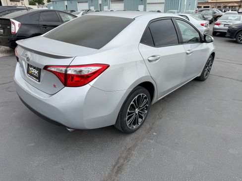 Used 2014 Toyota Corolla S FWD image 3