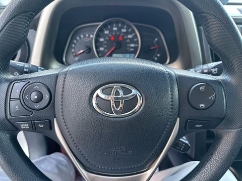 Used 2015 Toyota RAV4 XLE image 12