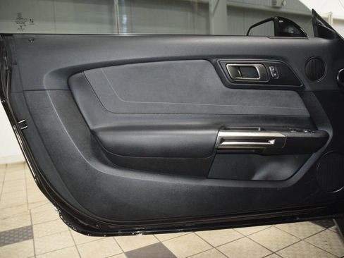 Used 2020 Ford Mustang Shelby GT350 w/ Technology Package RWD image 41