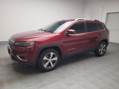 Used 2019 Jeep Cherokee Limited AWD/4WD image 2