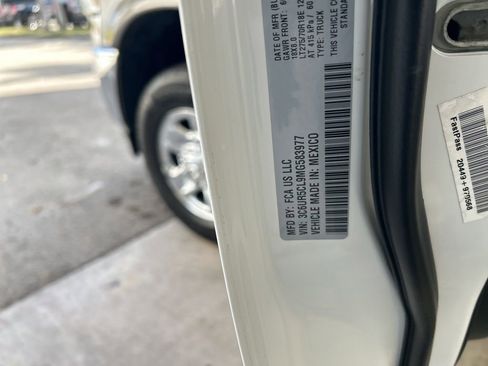 Used 2021 RAM 2500 Tradesman w/ Chrome Appearance Group image 43