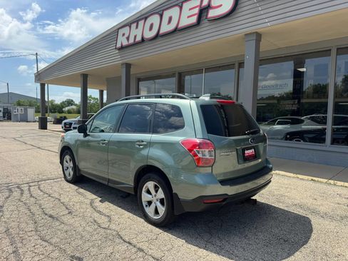 Used 2016 Subaru Forester 2.5i Premium AWD/4WD image 3
