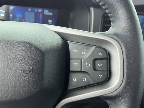 Used 2024 Ford Bronco Badlands image 27