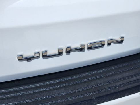 Used 2023 GMC Yukon SLT RWD image 14