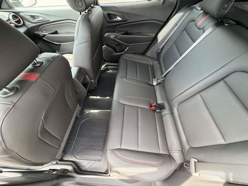 New 2026 Chevrolet Trax RS w/ Sunroof Package FWD image 4