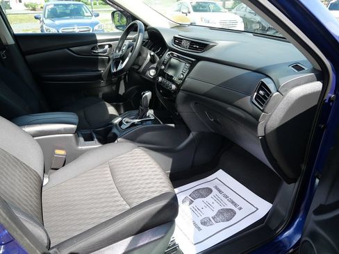 Used 2018 Nissan Rogue S AWD/4WD image 16