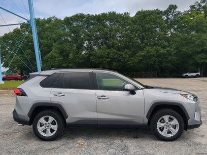 Used 2021 Toyota RAV4 XLE w/ Convenience Package