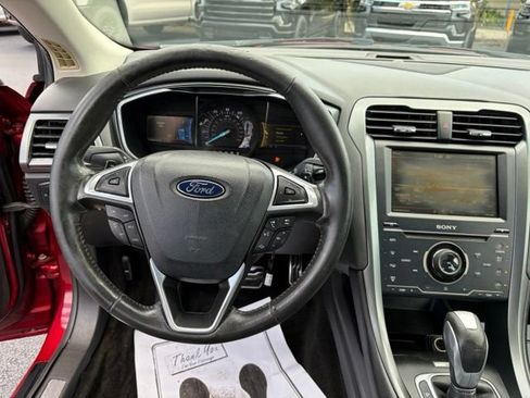 Used 2014 Ford Fusion Titanium FWD image 18
