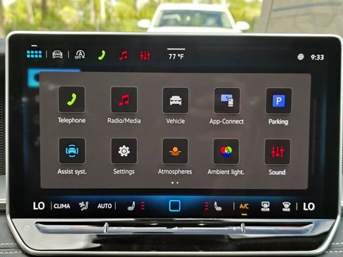 New 2026 Volkswagen Tiguan SE FWD image 14