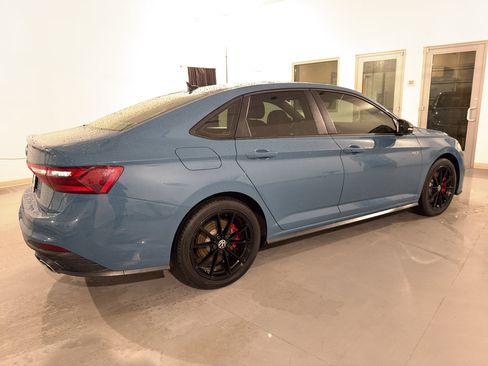 Used 2025 Volkswagen Jetta GLI Autobahn image 11