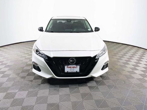 Certified 2022 Nissan Altima 2.5 SR w/ Midnight Edition Package image 2