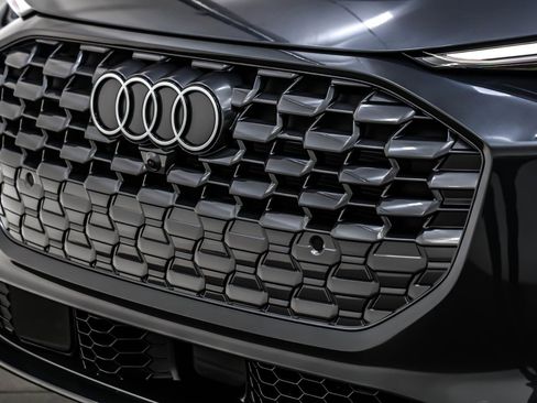 New 2025 Audi Q5 Premium Plus image 13