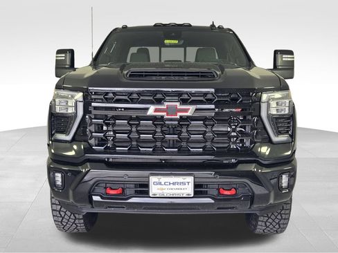 New 2026 Chevrolet Silverado 2500 ZR2 AWD/4WD image 2