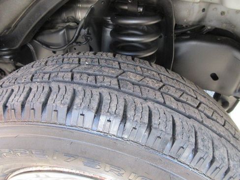 Used 2017 Ford E-450 and Econoline 450 Super Duty w/ Shuttle Bus Prep Package RWD image 22