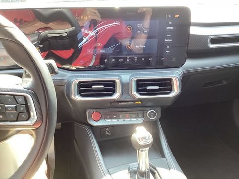 Used 2025 Ford Mustang GT Premium RWD image 9