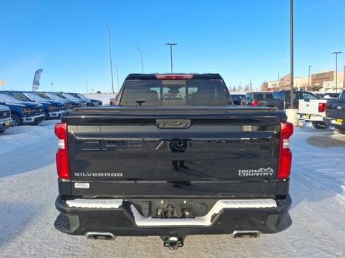 Used 2022 Chevrolet Silverado 1500 High Country image 5