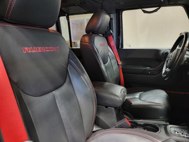 Used 2017 Jeep Wrangler Unlimited Rubicon AWD/4WD image 16