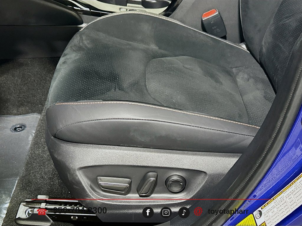 Used 2026 Toyota Corolla SE FWD image 17
