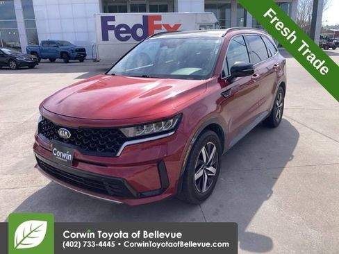 Used 2021 Kia Sorento S w/ Panoramic Sunroof Package image 8