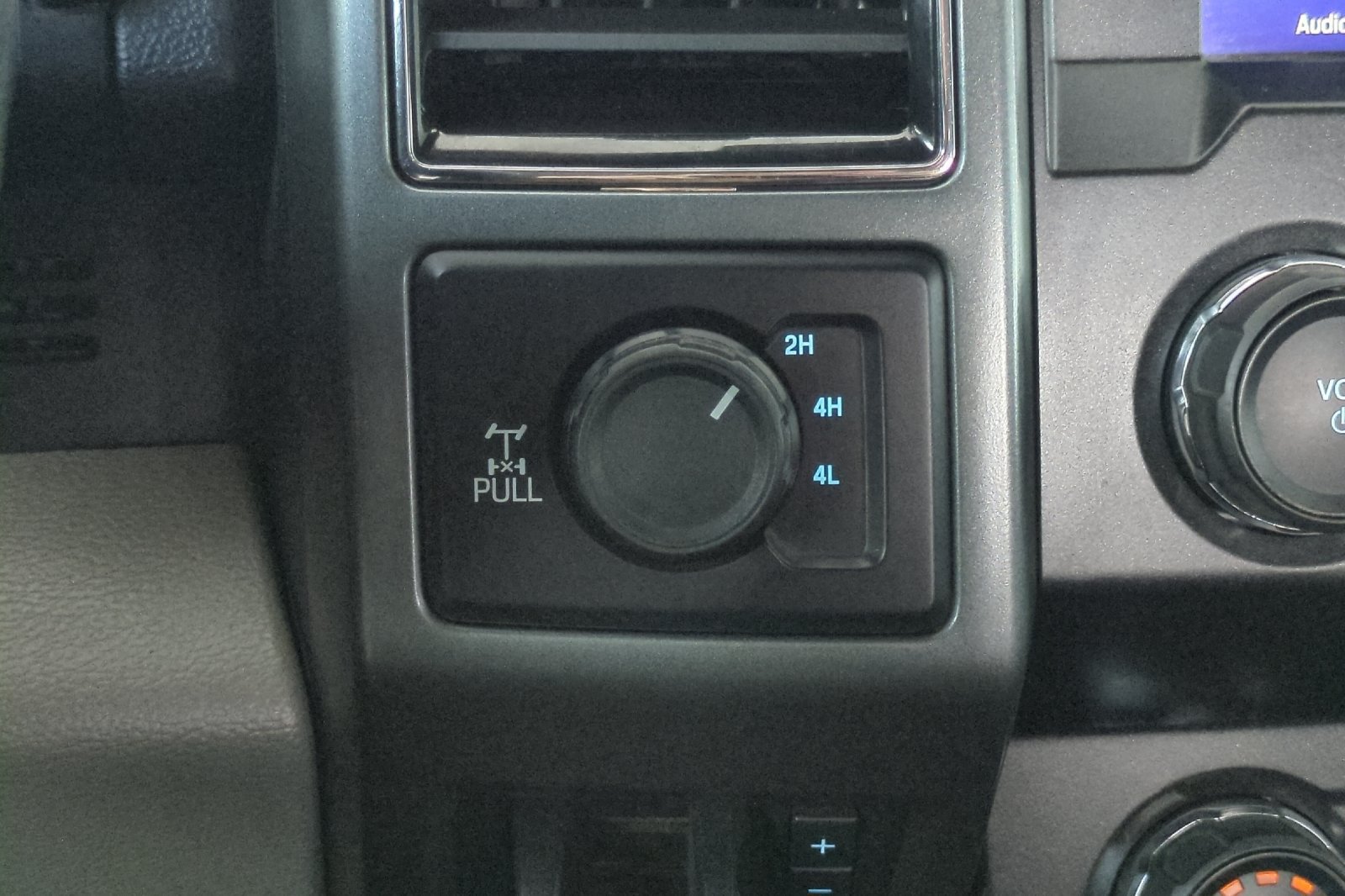Used 2020 Ford F250 XLT w/ XLT Value Package AWD/4WD image 31
