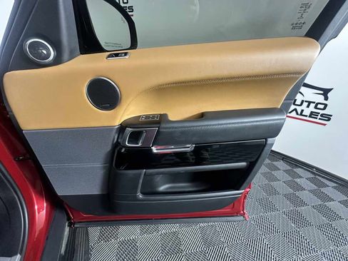 Used 2020 Land Rover Range Rover Sport SVR image 16