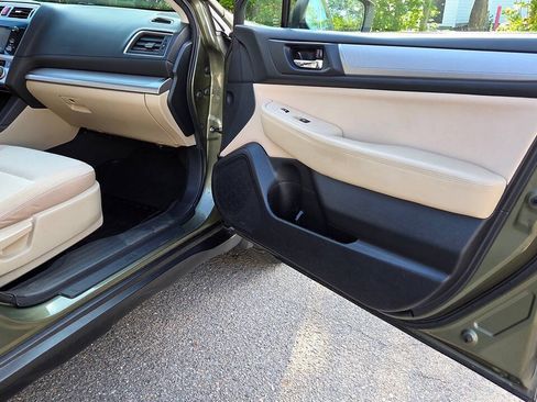 Used 2016 Subaru Outback 2.5i Premium AWD/4WD image 42